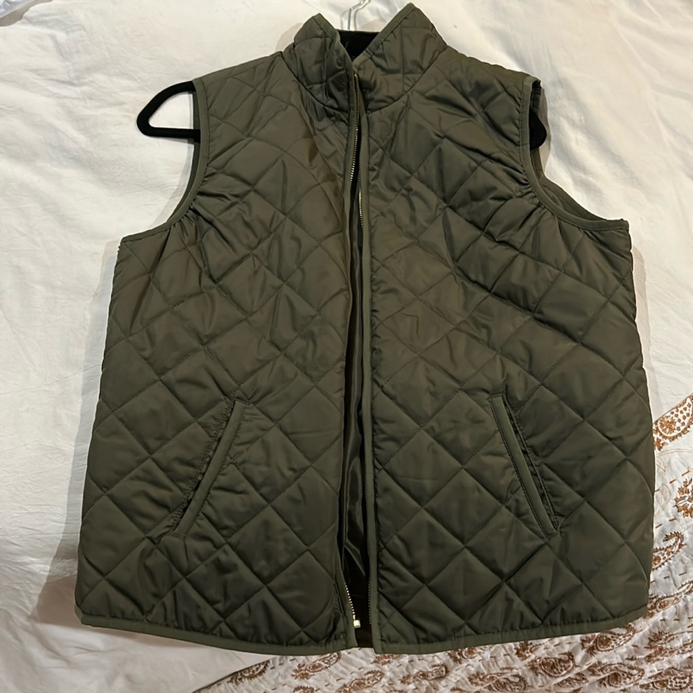 Army green vest